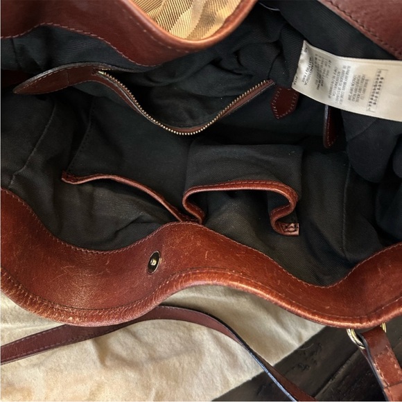Authentic Burberry Canterbury Tote Bag - Picture 6 of 6